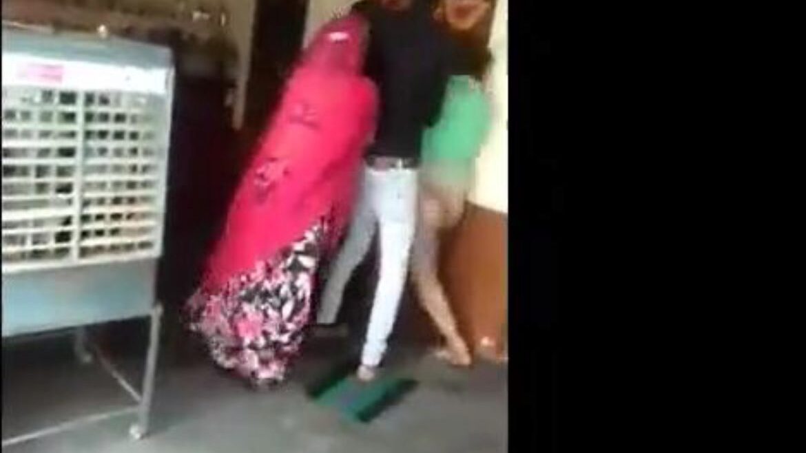 radzsasztáni szumán bhabhi Dezső forró bhabhi bf-vel fogott